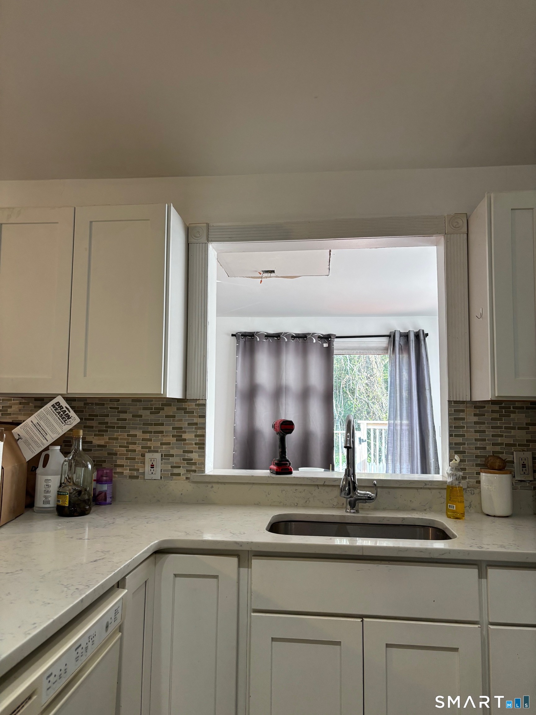151 Martone Street Waterbury, CT 06708 - Photo 4 of 9