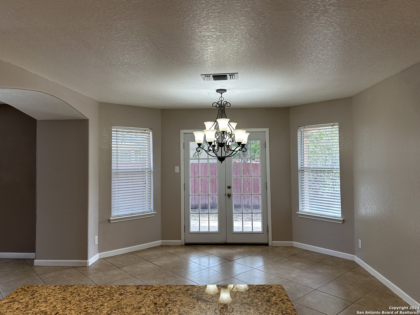 225 Woodstone Loop Cibolo, TX 78108 - Photo 7 of 33
