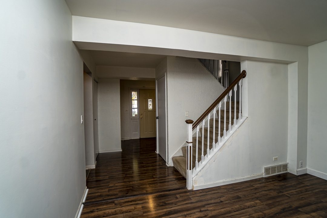 113 Julie Road Bolingbrook, IL 60440 - Photo 4 of 15