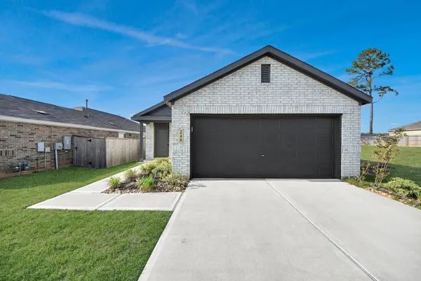 $1,975 | 248 Hazy Pnes Lane, Willis, TX 77378