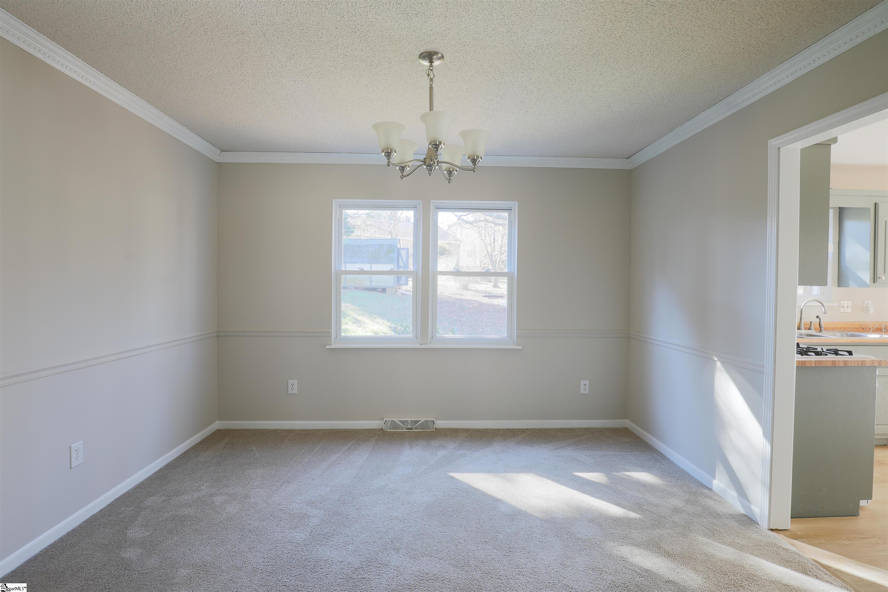 605 Holland Road Simpsonville, SC 29681 - Photo 5 of 14 Gallery Image 5