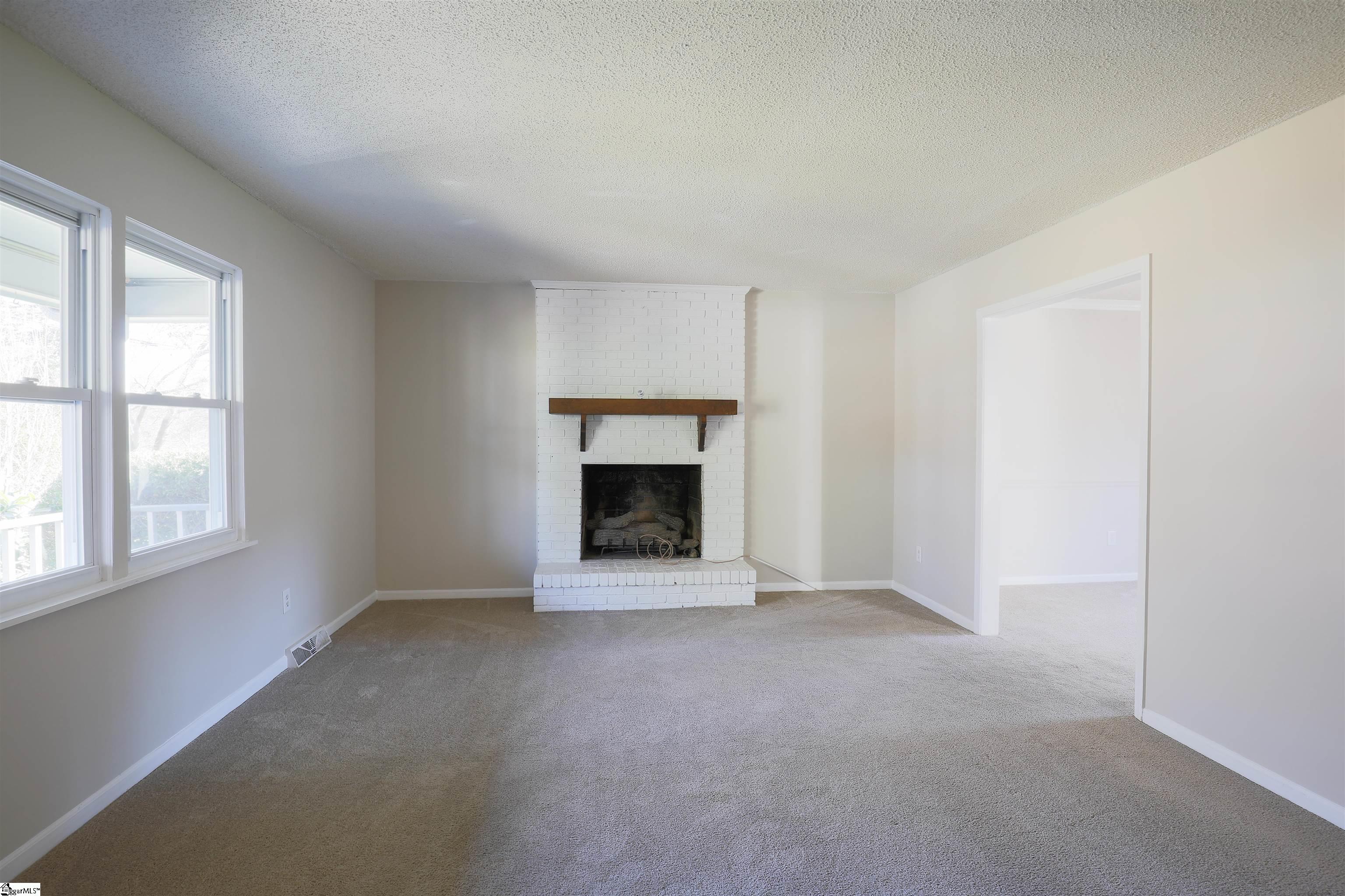 605 Holland Road Simpsonville, SC 29681 - Photo 6 of 14 Gallery Image 6