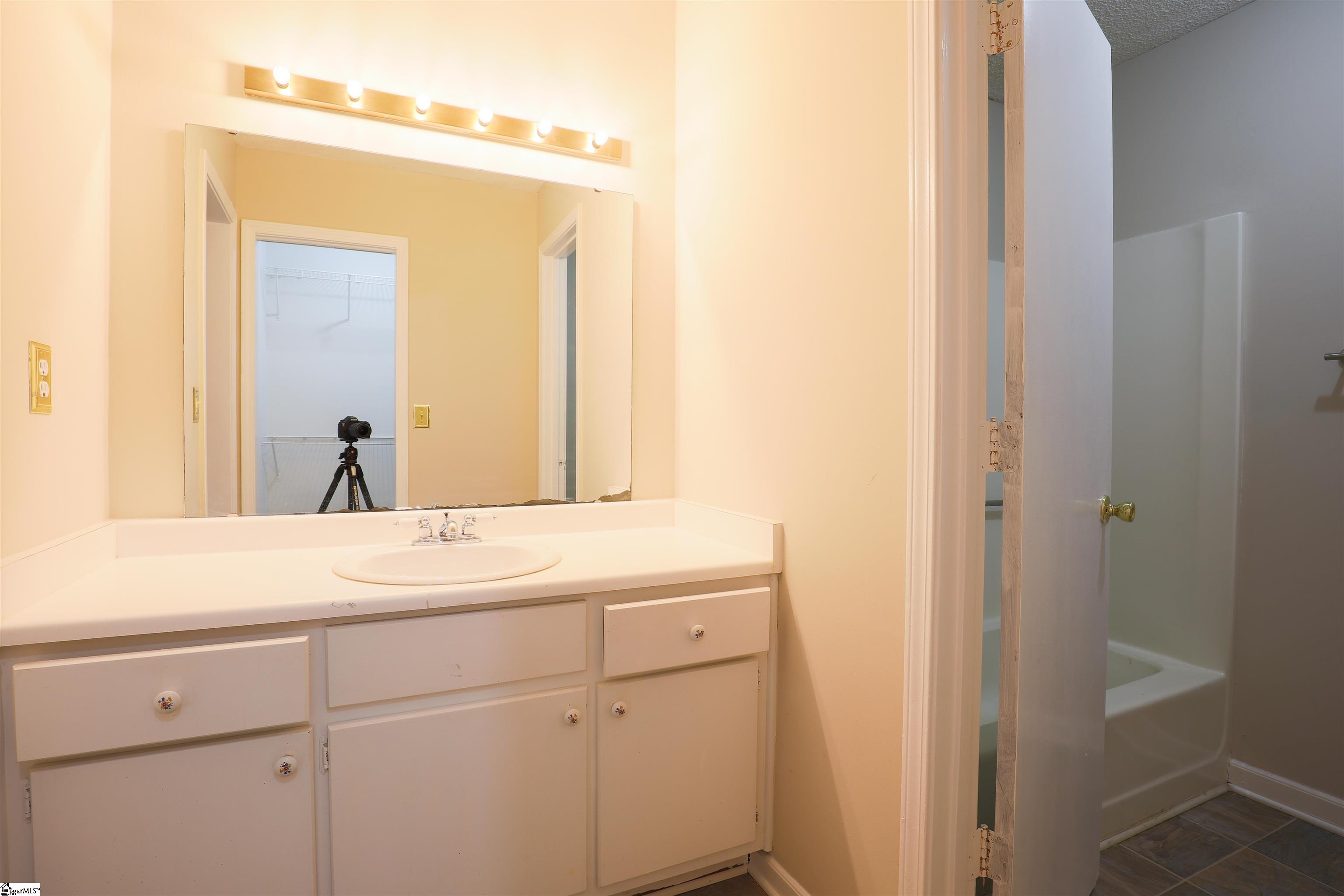 605 Holland Road Simpsonville, SC 29681 - Photo 8 of 14 Gallery Image 8