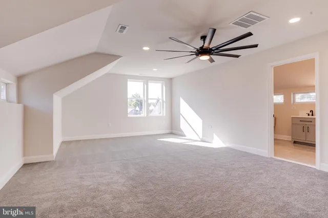 $800,000 | 15 South Mauldin Avenue, North East, MD 21901