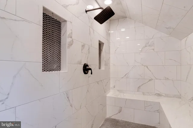 $800,000 | 15 South Mauldin Avenue, North East, MD 21901