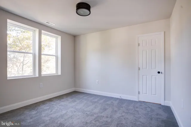 $800,000 | 15 South Mauldin Avenue, North East, MD 21901