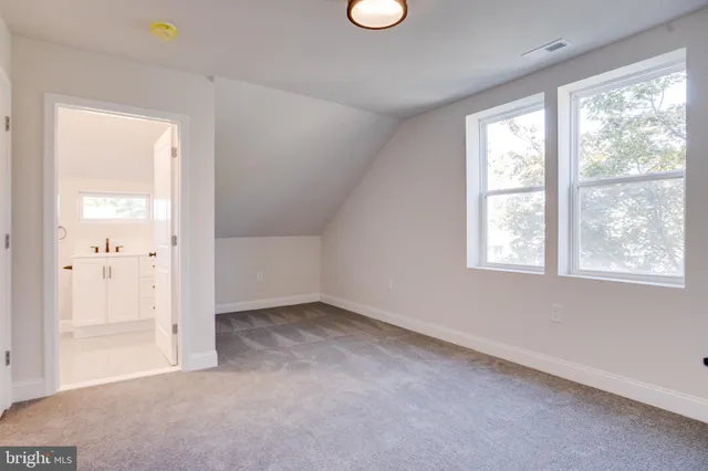 $800,000 | 15 South Mauldin Avenue, North East, MD 21901