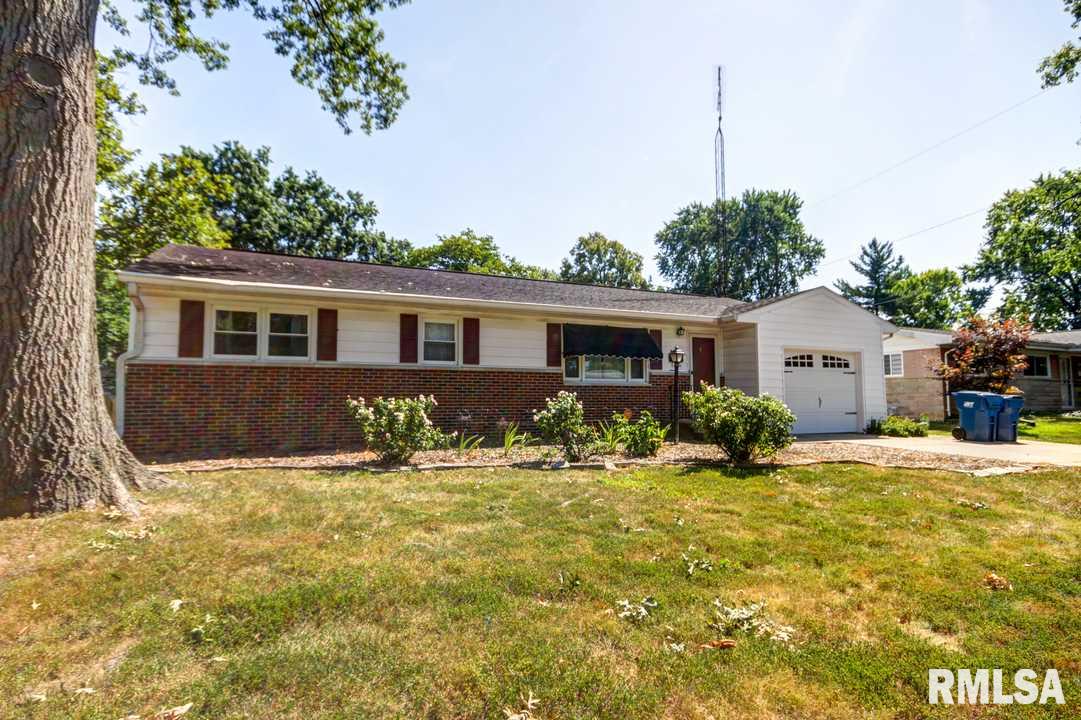 224 Kenyon Drive Springfield, IL 62704 - Photo 2 of 29