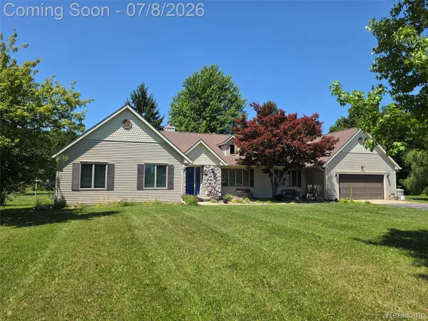 $650,000 | 3581 North Burkhart Road, Howell, MI 48855