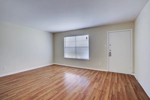 $1,295 | 1624 Marshall Street, Unit 4, Houston, TX 77006