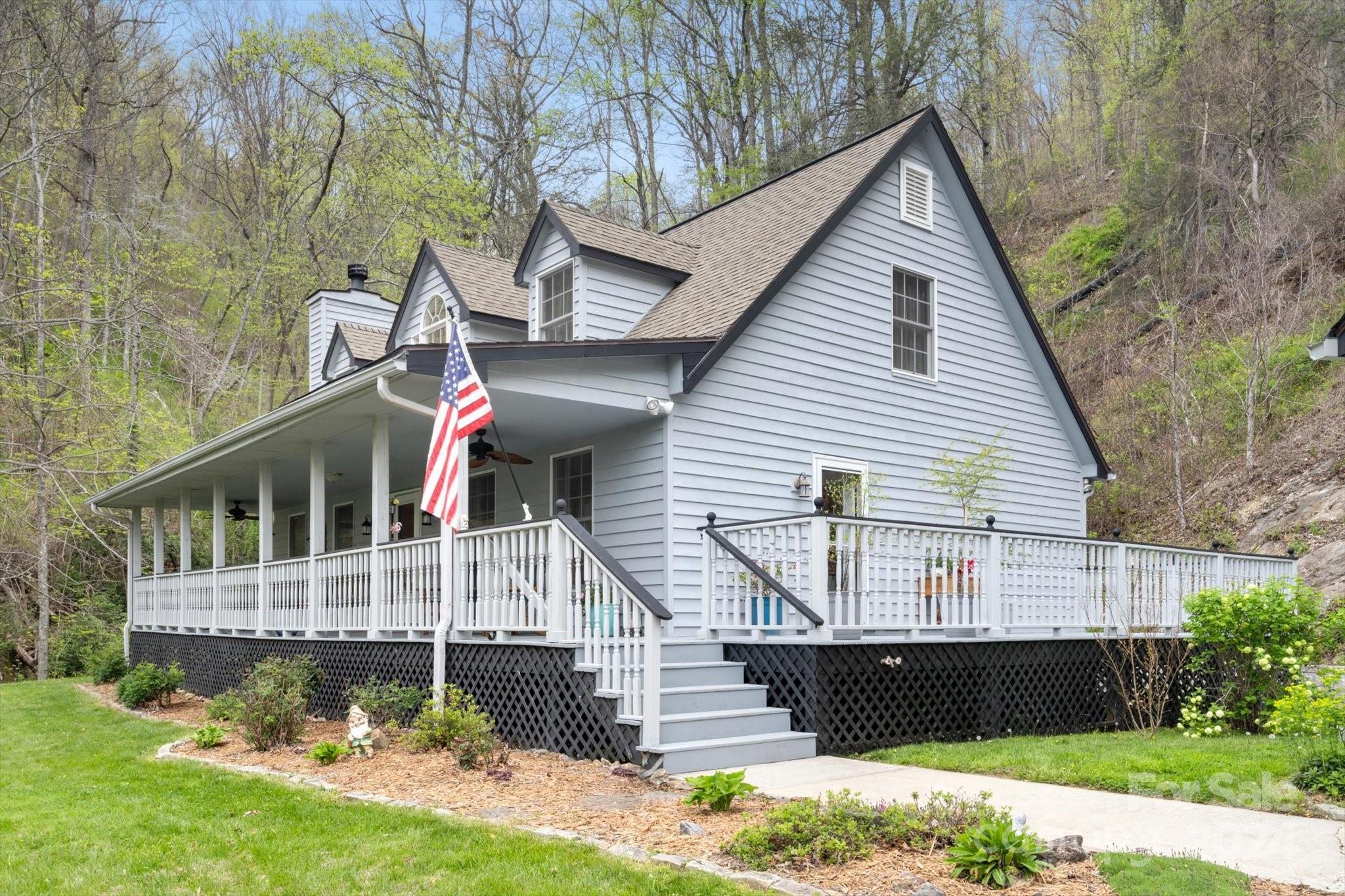 310 Long Branch Road Swannanoa, NC 28778 - Photo 1 of 43 Gallery Image 1