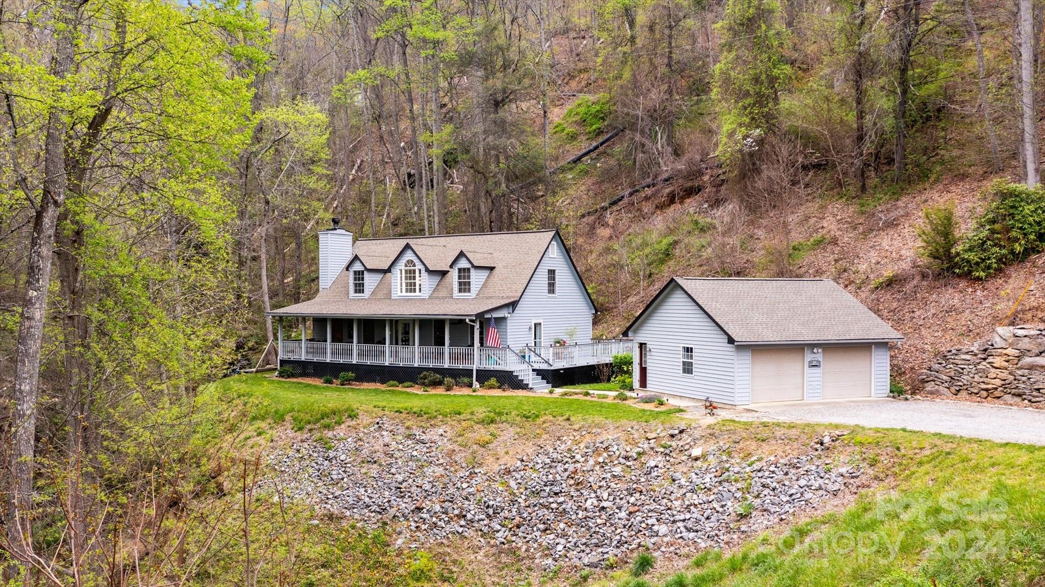 310 Long Branch Road Swannanoa, NC 28778 - Photo 2 of 43 Gallery Image 2