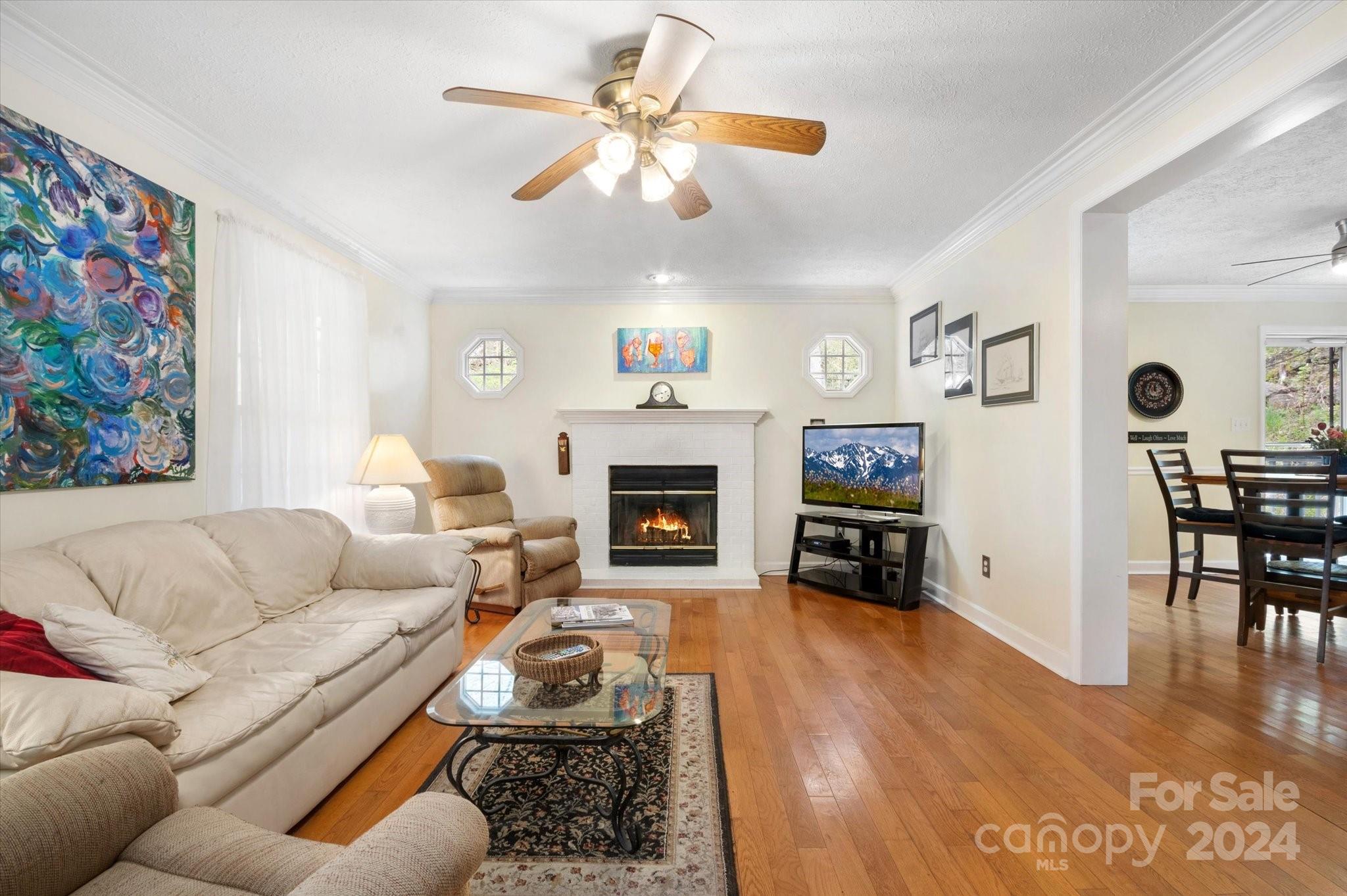 310 Long Branch Road Swannanoa, NC 28778 - Photo 5 of 43 Gallery Image 5