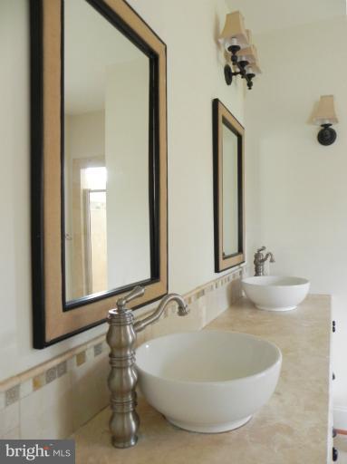 2202 Ridge Road Reisterstown, MD 21136 - Photo 18 of 30 Bath (Master)