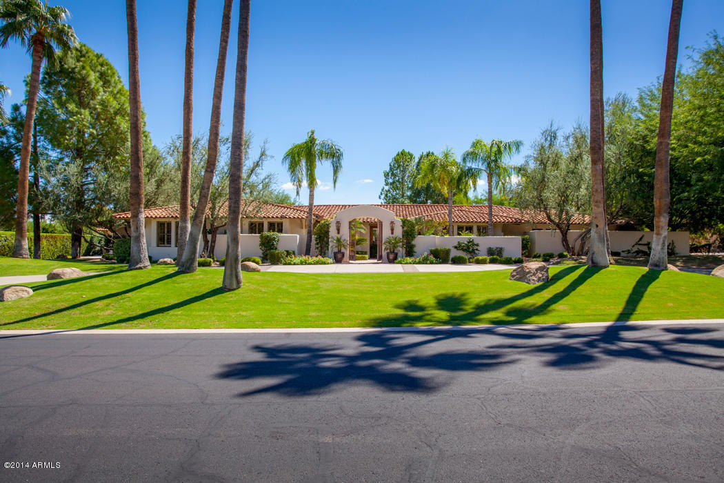 6315 North Yucca Road Paradise Valley, AZ 85253 - Photo 1 of 25 01_front