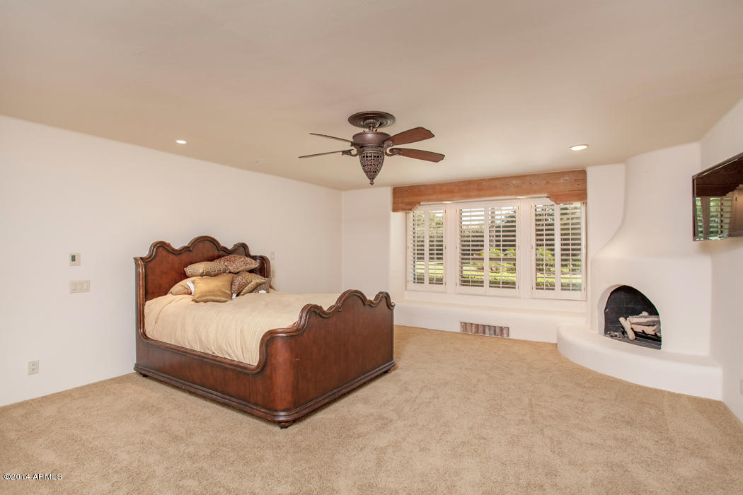 6315 North Yucca Road Paradise Valley, AZ 85253 - Photo 12 of 25 12_master