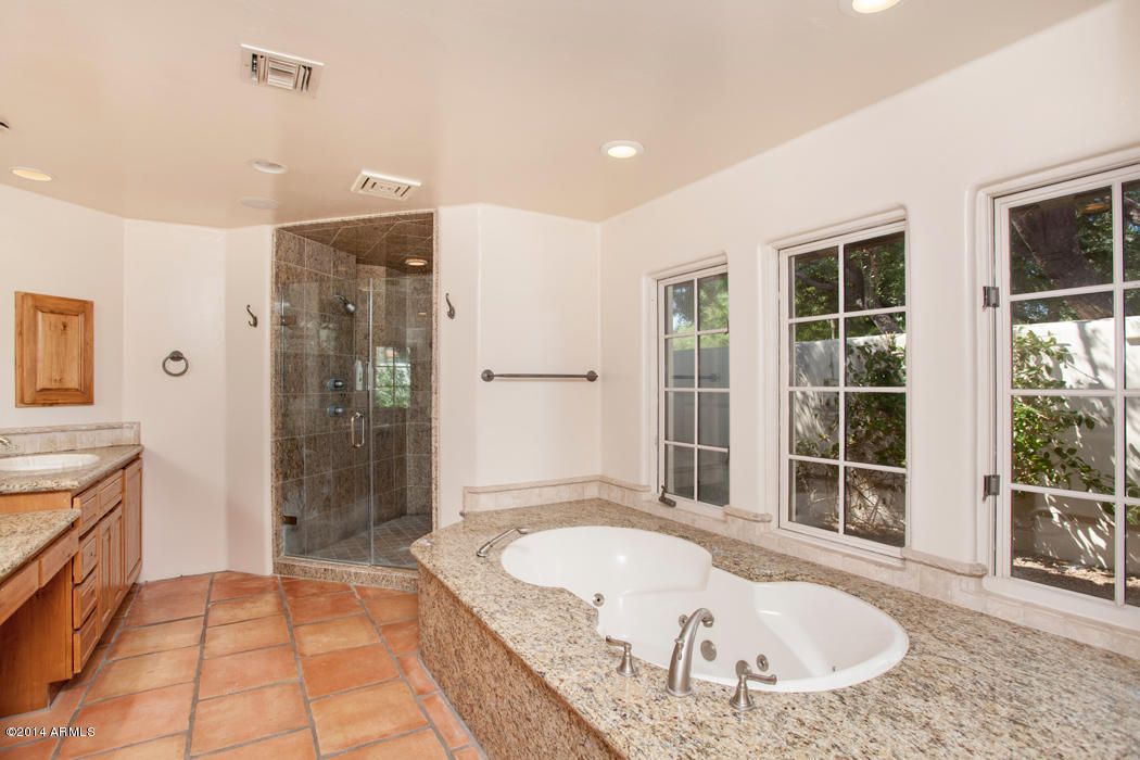 6315 North Yucca Road Paradise Valley, AZ 85253 - Photo 14 of 25 14_master_bath