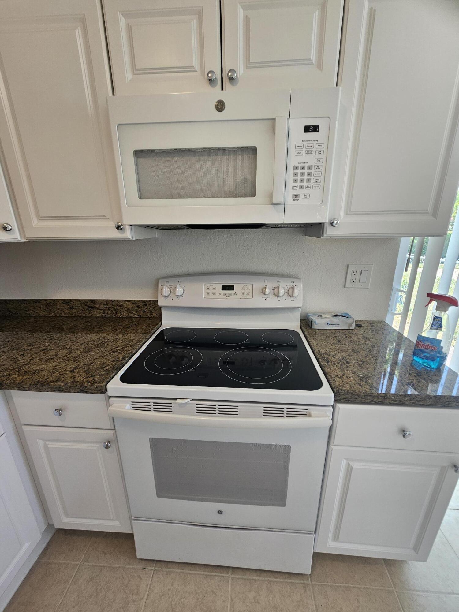 1605 West 10th Street Riviera Beach, FL 33404 - Photo 29 of 52 20260509_141136