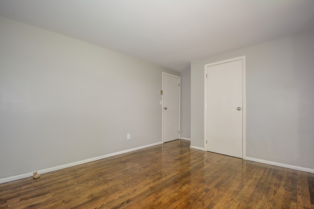 23 Manhattan Road Worcester, MA 01602 - Photo 17 of 24