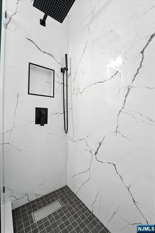 $368,000 | 6600 JFK Boulevard East, Unit 15B, West New York, NJ 07093