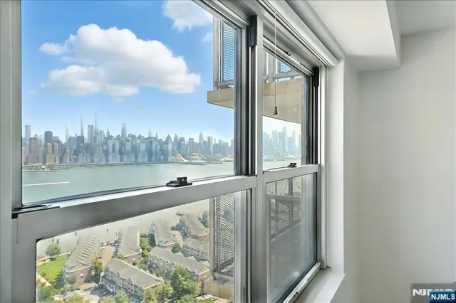 $368,000 | 6600 JFK Boulevard East, Unit 15B, West New York, NJ 07093