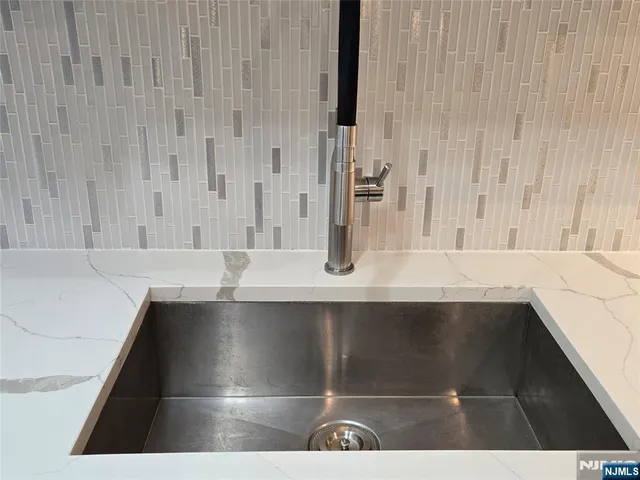 $368,000 | 6600 JFK Boulevard East, Unit 15B, West New York, NJ 07093