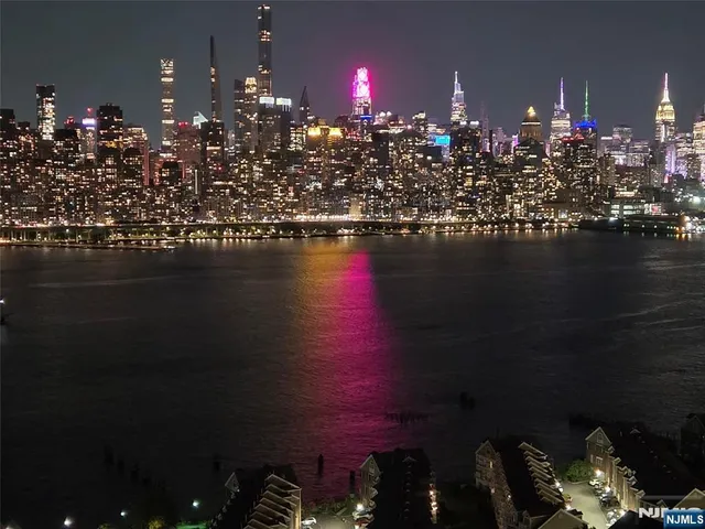 $368,000 | 6600 JFK Boulevard East, Unit 15B, West New York, NJ 07093