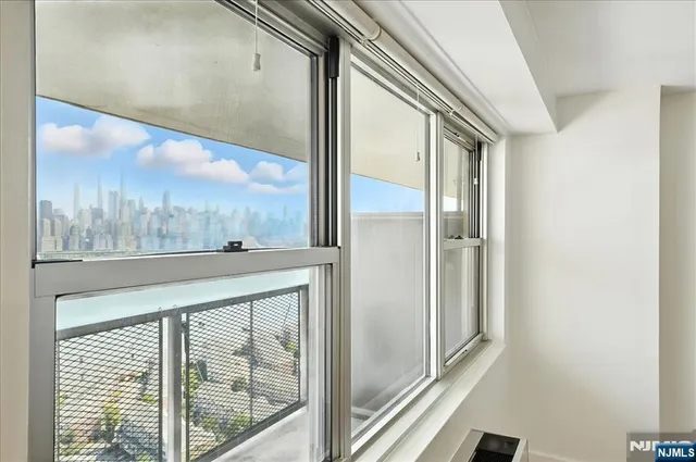 $368,000 | 6600 JFK Boulevard East, Unit 15B, West New York, NJ 07093