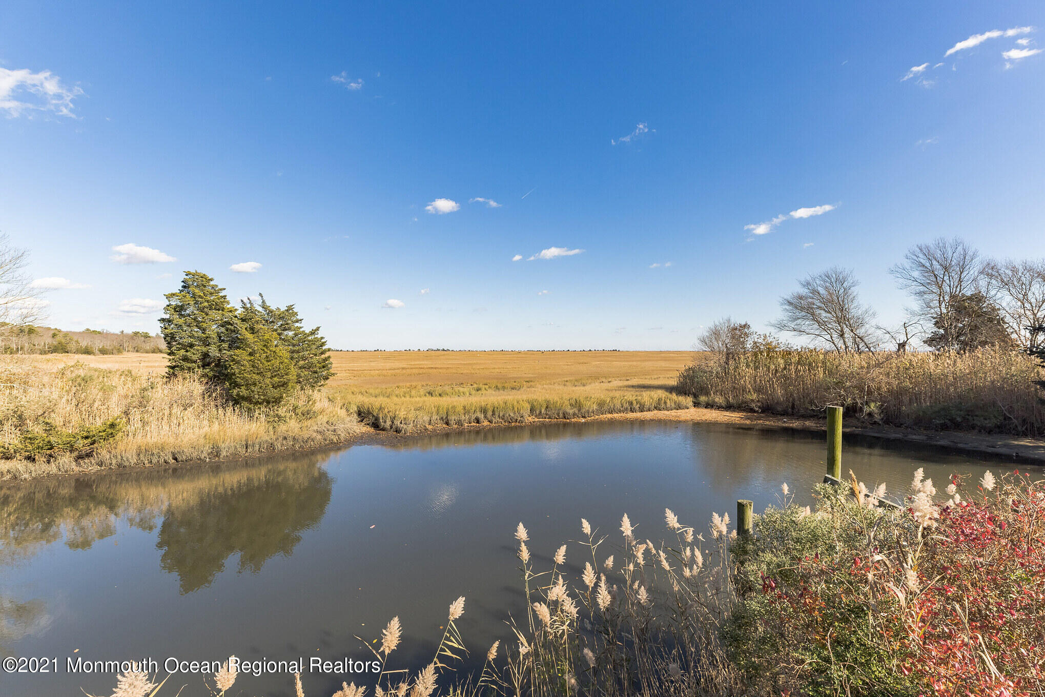 97 Edgewater Drive Tuckerton, NJ 08087 - Photo 29 of 41 a view of a lake in middle of a city