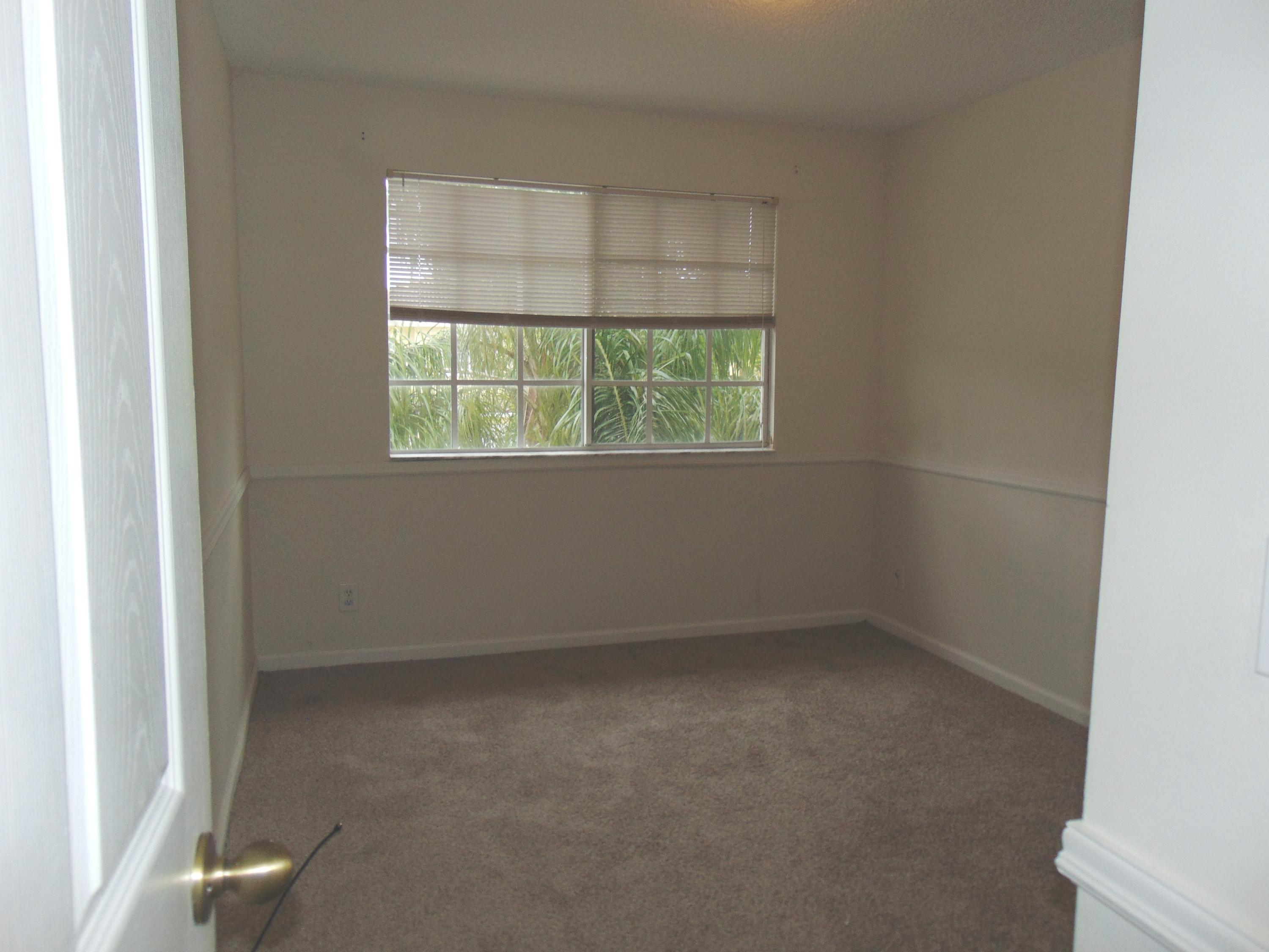 1060 Imperial Lake Road, Unit 360 West Palm Beach, FL 33413 - Photo 17 of 33 imperial guest bedroom2