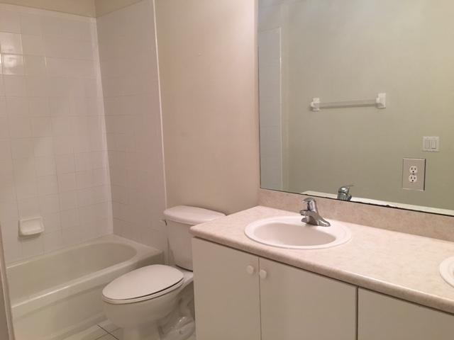 1060 Imperial Lake Road, Unit 360 West Palm Beach, FL 33413 - Photo 23 of 33 IMPERIAL GUEST BATH