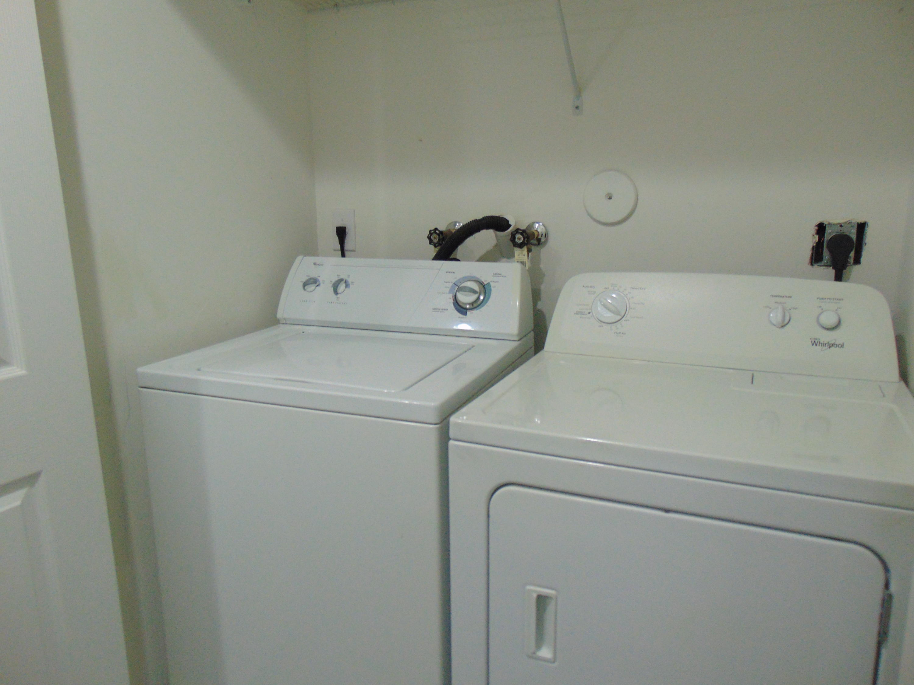 1060 Imperial Lake Road, Unit 360 West Palm Beach, FL 33413 - Photo 26 of 33 imperial washer-dryer