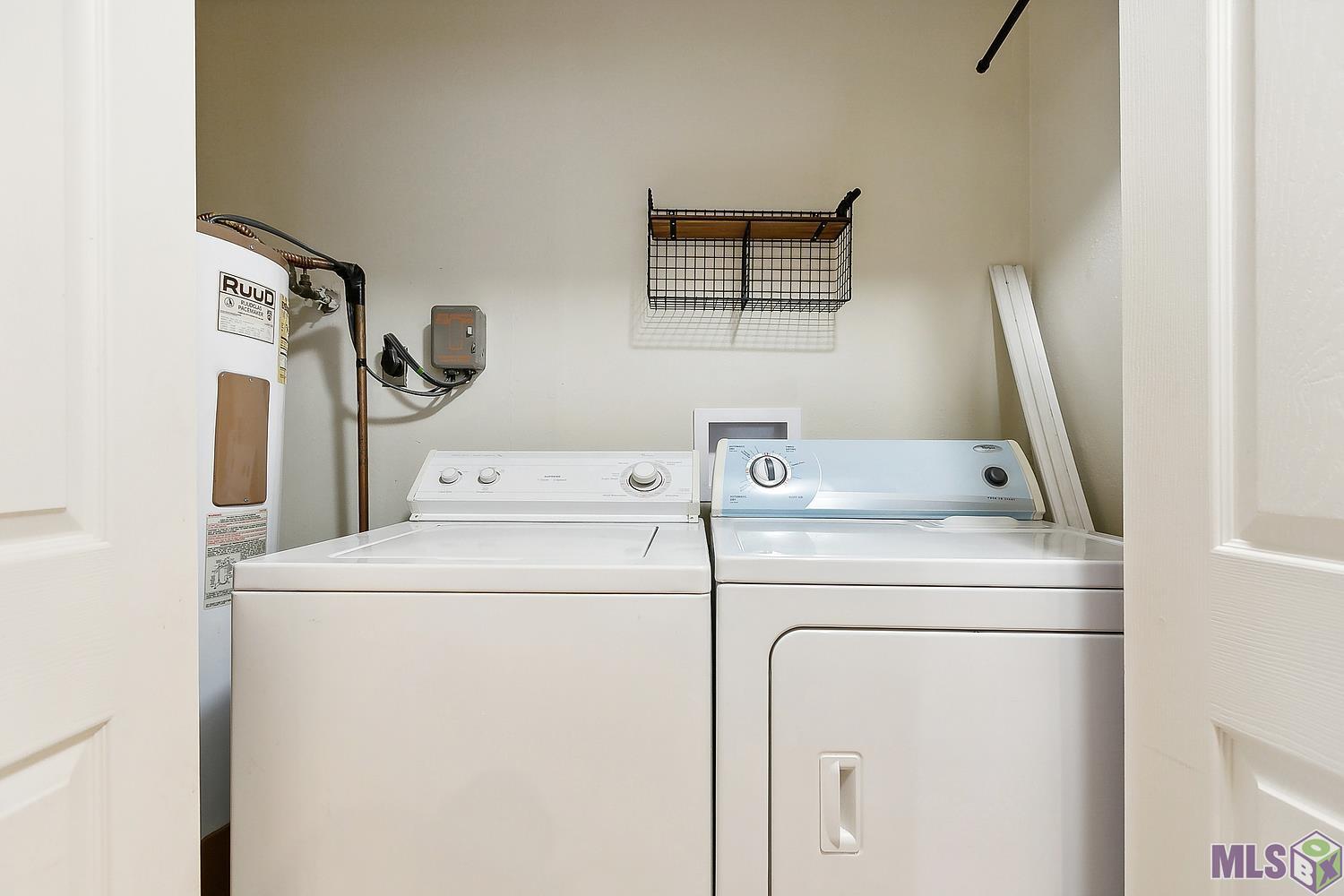 2411 Inverrary Drive Baton Rouge, LA 70816 - Photo 11 of 17 inside laundry
