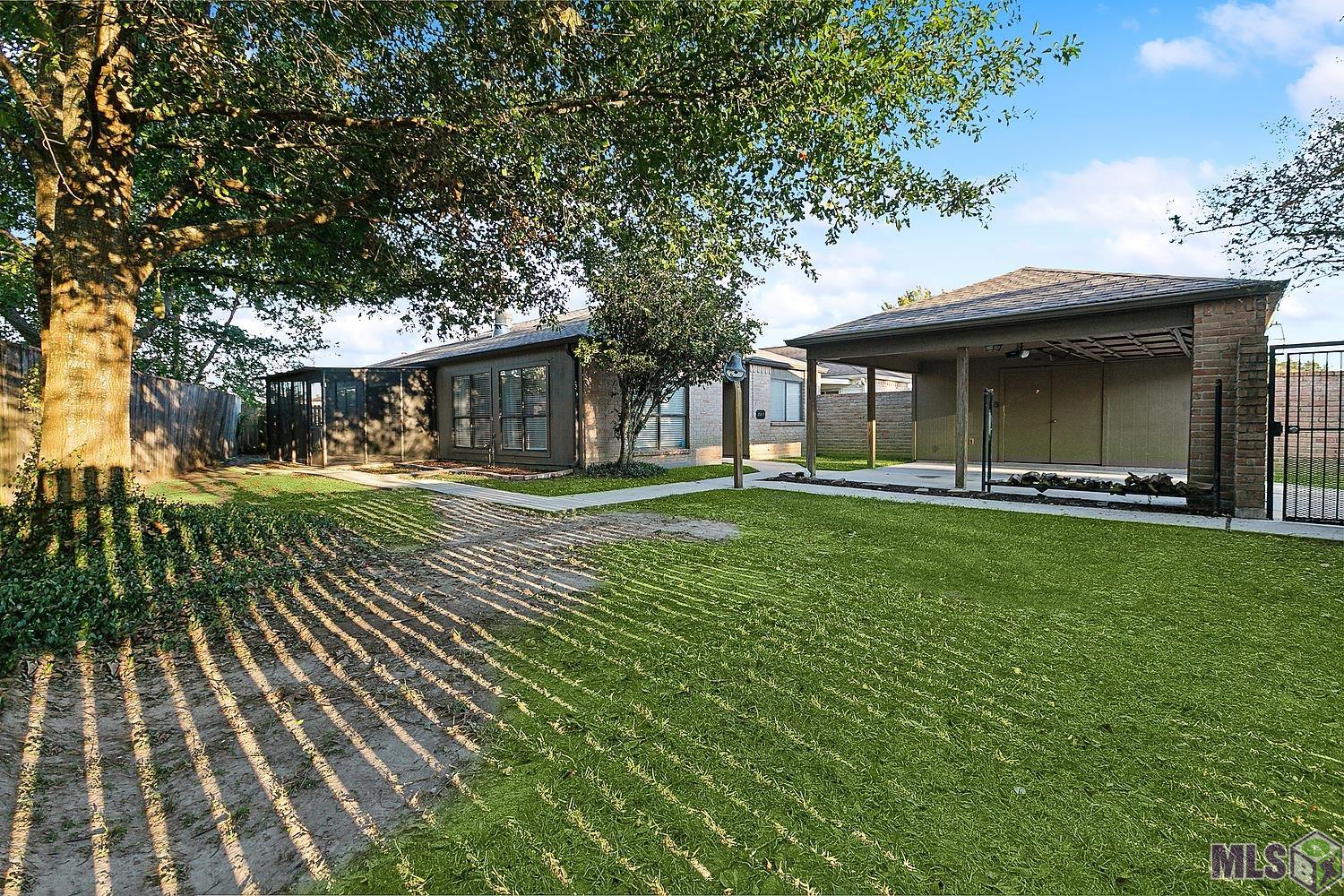 2411 Inverrary Drive Baton Rouge, LA 70816 - Photo 15 of 17