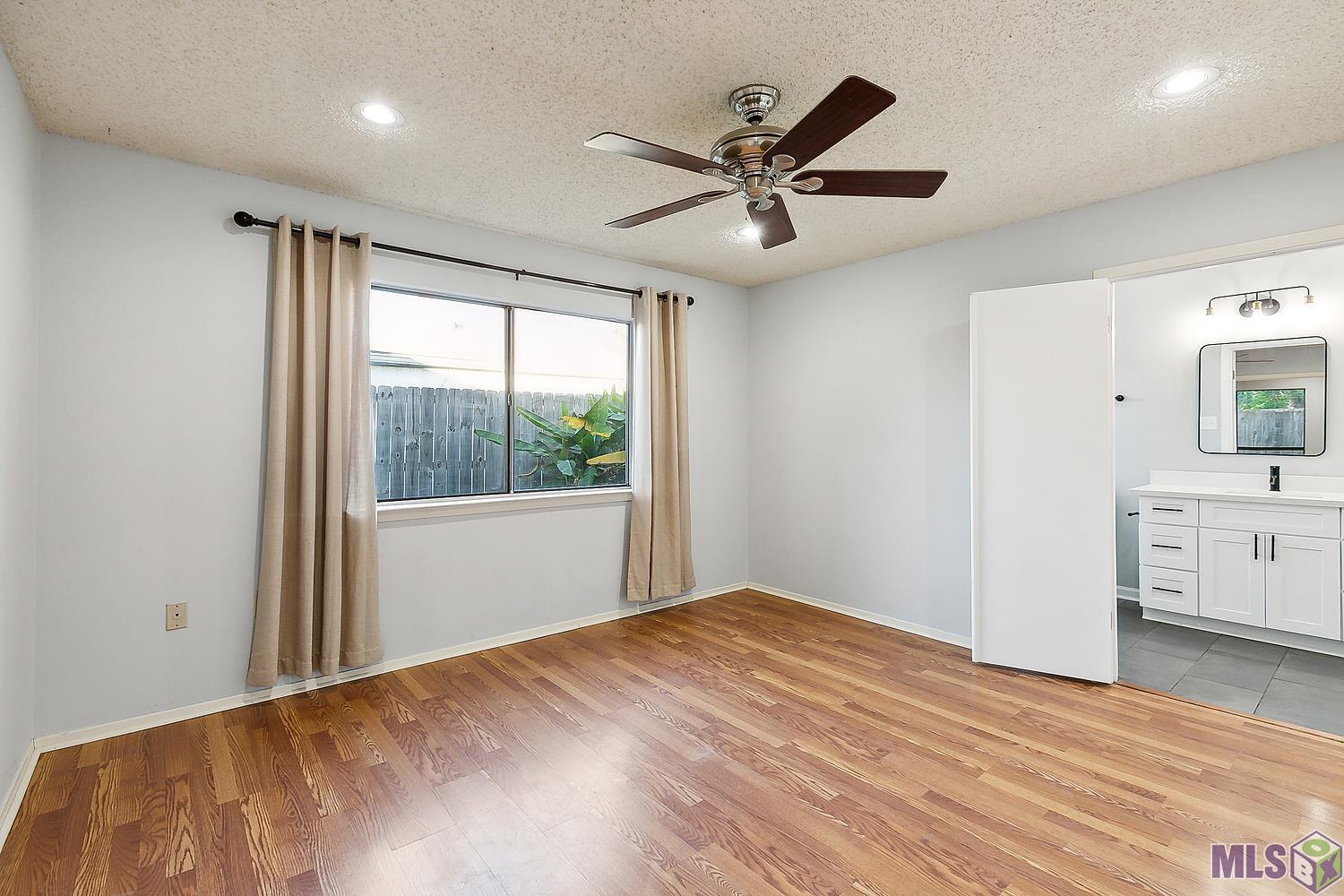 2411 Inverrary Drive Baton Rouge, LA 70816 - Photo 6 of 17 Primary Bedroom