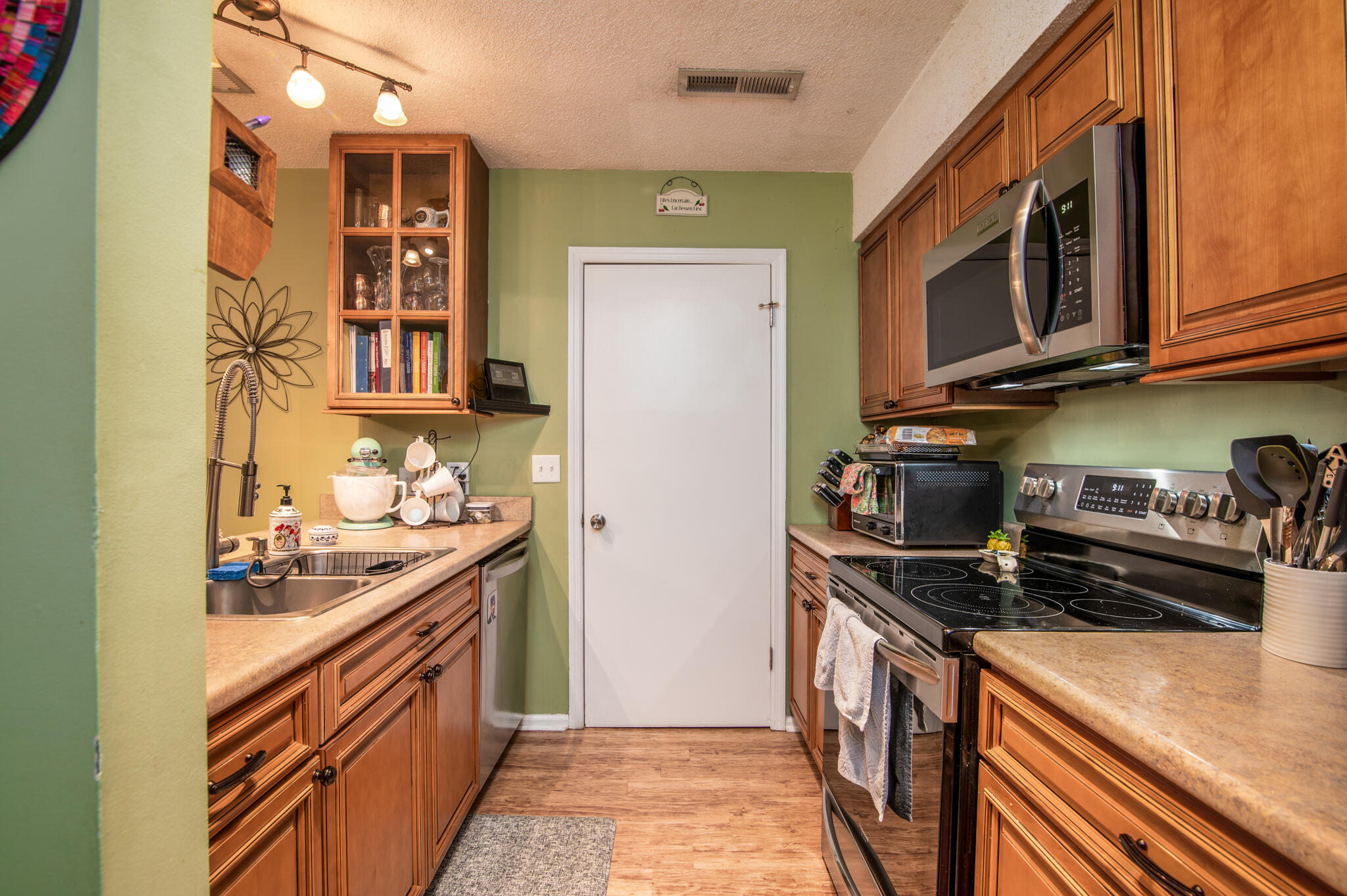 1681 Hunter's Run Drive, Unit 1681 Mount Pleasant, SC 29464 - Photo 6 of 13 pic4