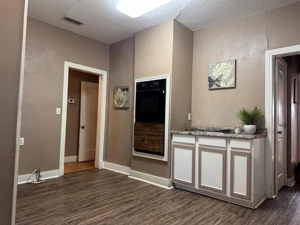 $300,000 | 1741 University Boulevard, Abilene, TX 79603