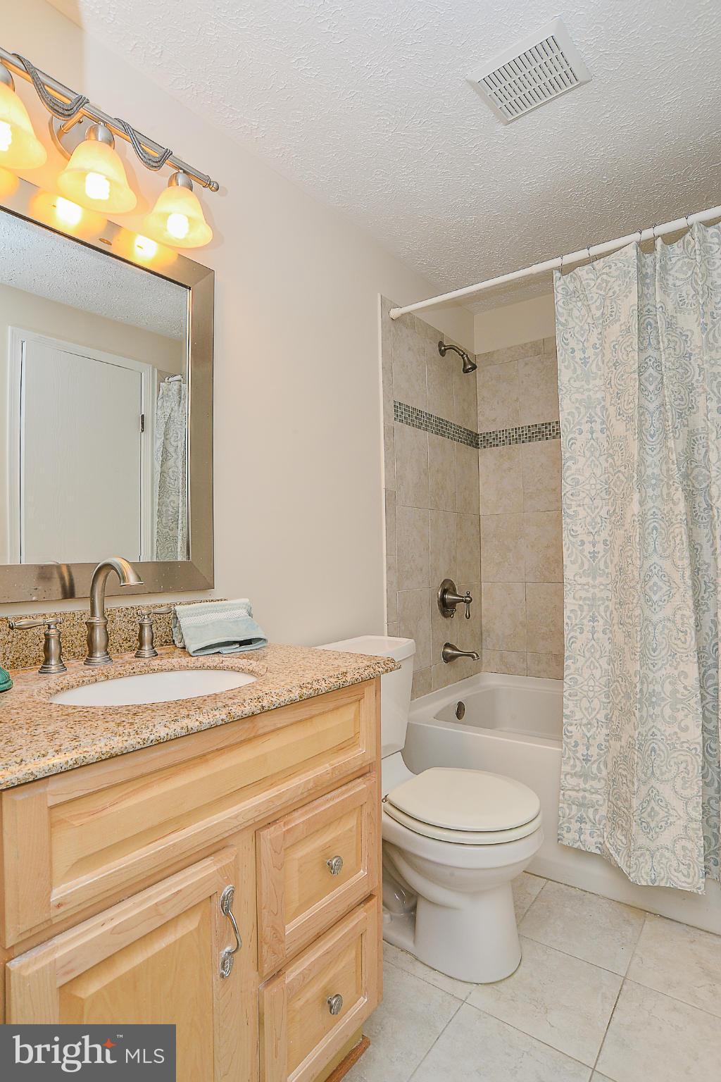 10972 Granby Court Reston, VA 20191 - Photo 18 of 30 Bath (Master)