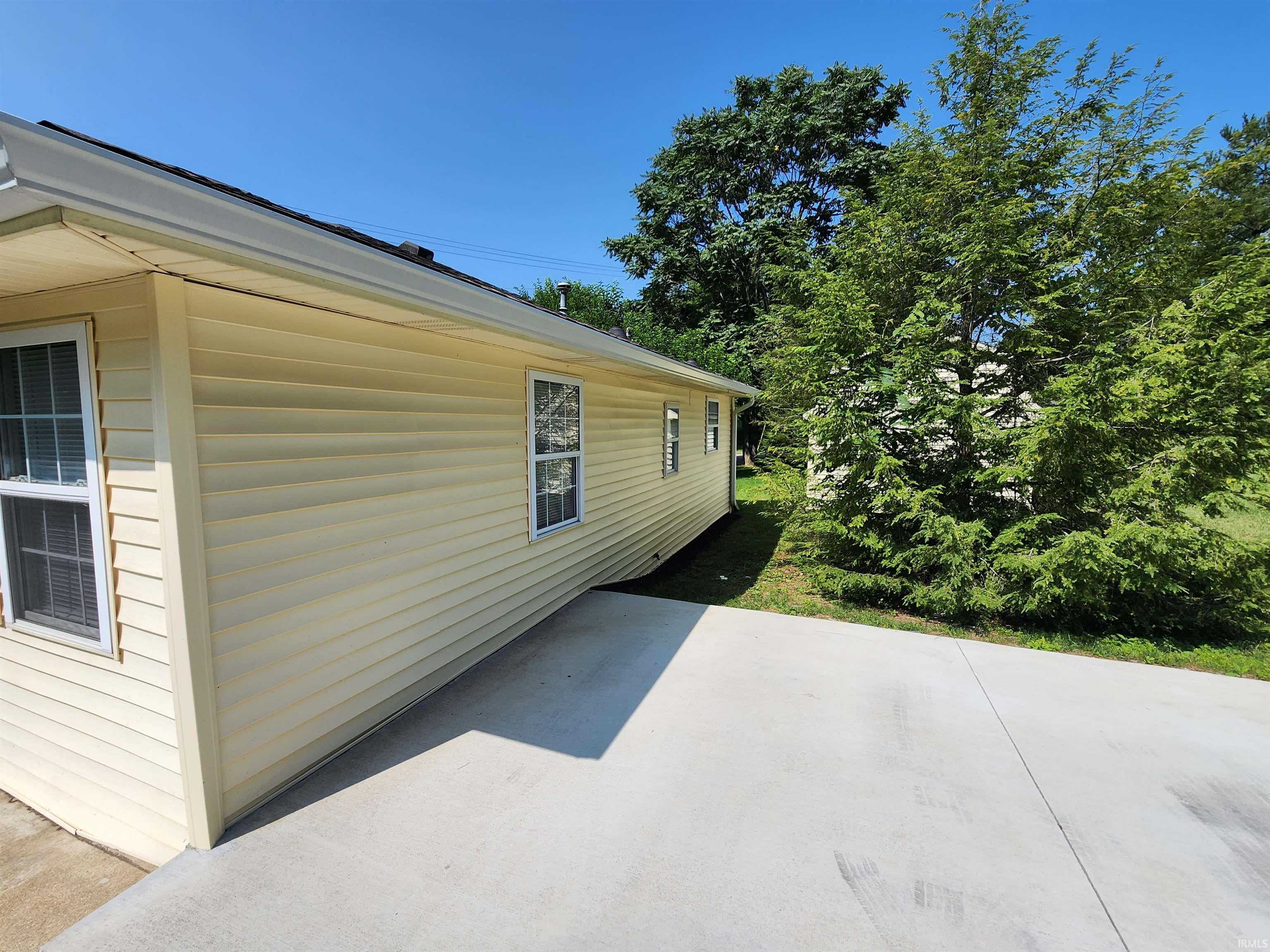 401 North Adams Street Bloomington, IN 47404 - Photo 17 of 22