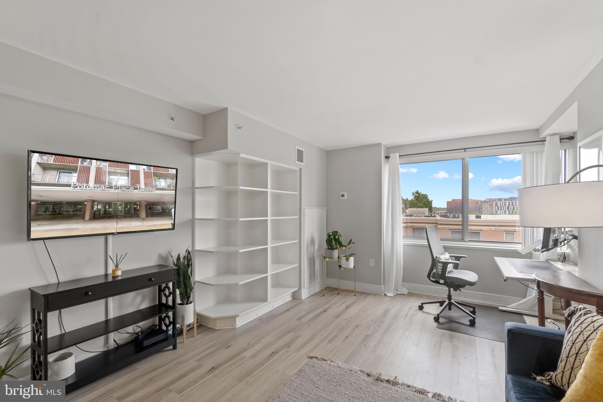 800 4th Street Southwest, Unit N612 Washington, DC 20024 - Photo 4 of 27