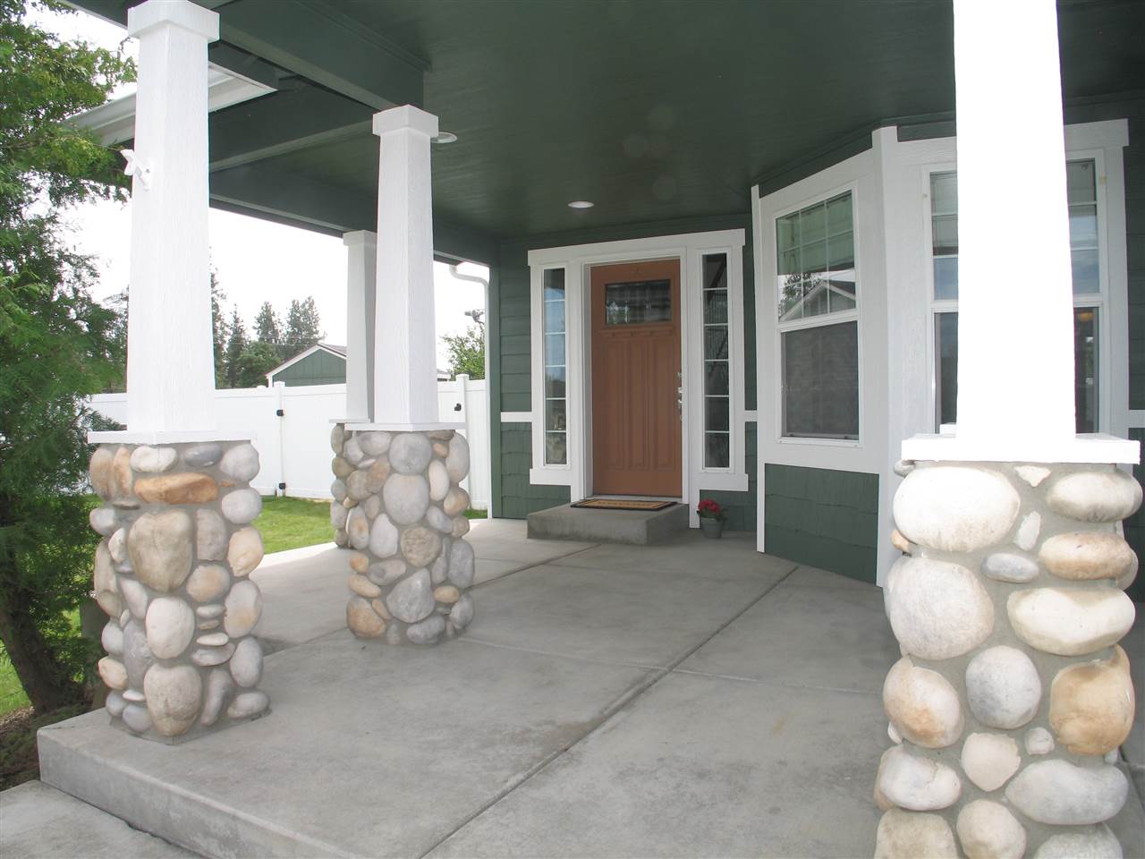 4606 South Carnation Road Spokane, WA 99224 - Photo 2 of 20 Gallery Image 2