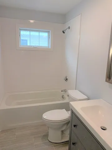 $2,600 | 17 North End Boulevard, Unit A, Salisbury, MA 01952