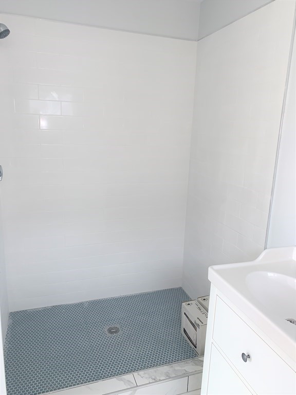 17 North End Boulevard, Unit A Salisbury, MA 01952 - Photo 9 of 13 a view of small space