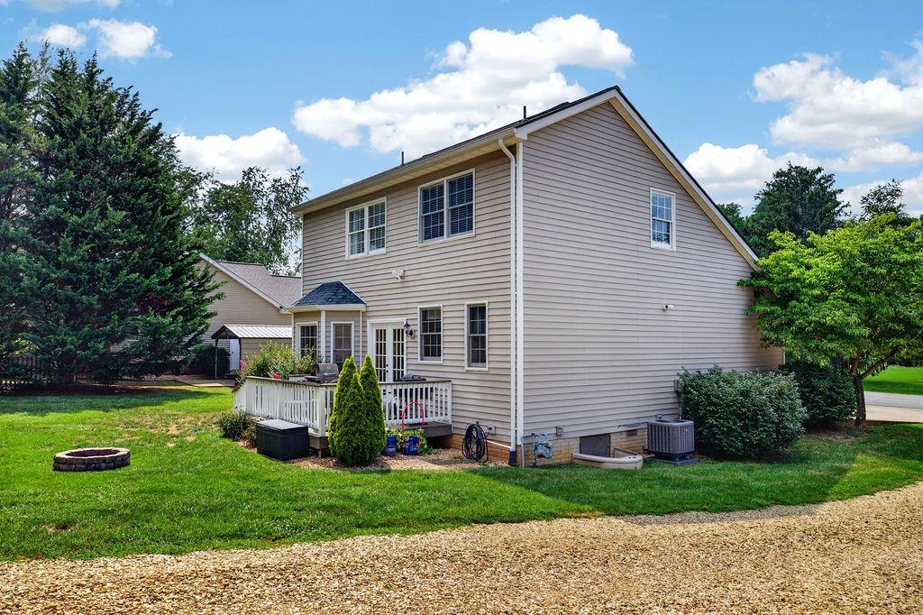 1859 Harvard Road Waynesboro, VA 22980 - Photo 6 of 51 Gallery Image 6