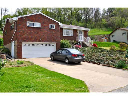 2992 Mt Troy Road Pittsburgh, PA 15212 - Photo 1 of 18 Exterior Front.