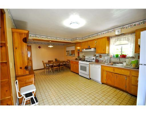 2992 Mt Troy Road Pittsburgh, PA 15212 - Photo 5 of 18 Kitchen.