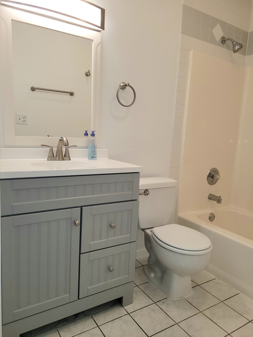 633 South Virginia Road, Unit 314 Crystal Lake, IL 60014 - Photo 17 of 29