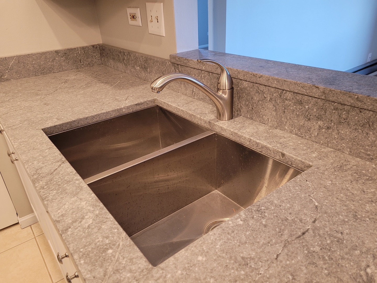 633 South Virginia Road, Unit 314 Crystal Lake, IL 60014 - Photo 5 of 29