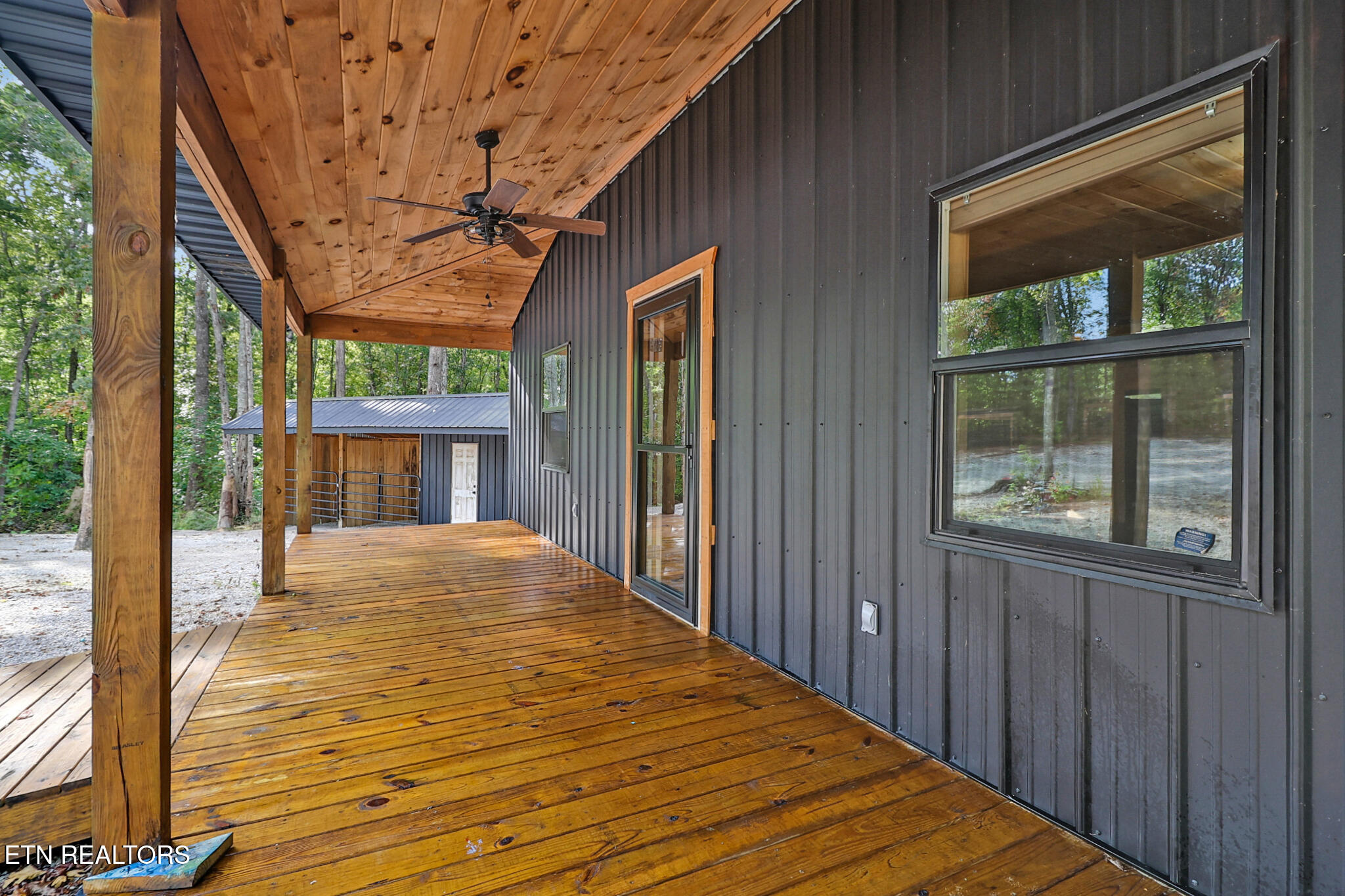 502 Buck Ridge Road Jamestown, TN 38556 - Photo 3 of 38 n44a9637-n44a9641