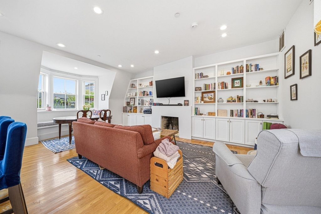 25 Worcester Square, Unit 5 Boston, MA 02118 - Photo 9 of 23